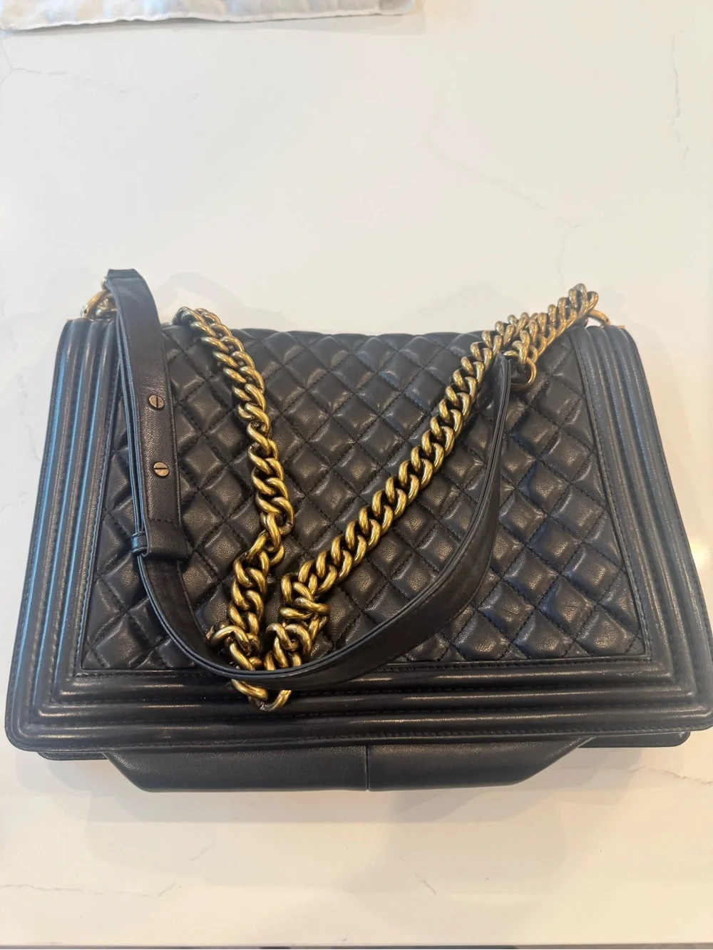 CHANEL shoulder bag